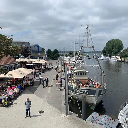 Mit Schwimmbad Apartment *