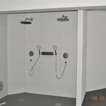 Apartment Mit Schwimmbad