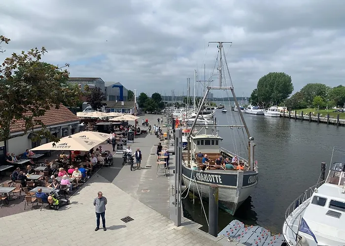 Mit Schwimmbad Appartement *